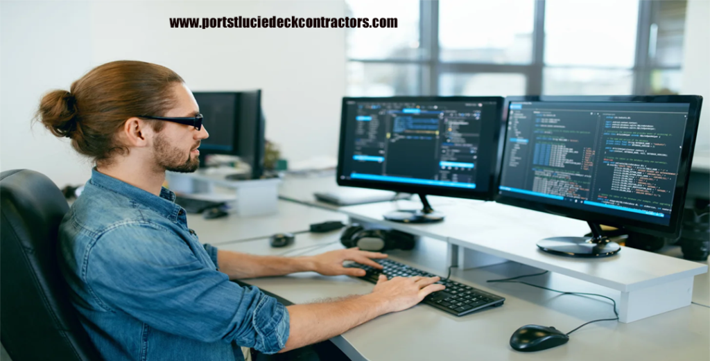Programmer Pencipta Dunia Digital